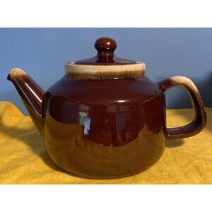 MCCOY POTTERY #163 BROWN DRIP TEAPOT 1960s - EXCELLENT CONDITION